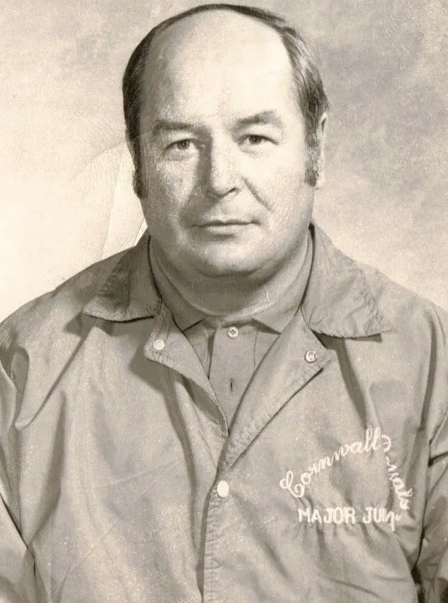 Orval Tessier - il détient le record de franchise chez les Royals avec ses 202 victoires en saison régulière.