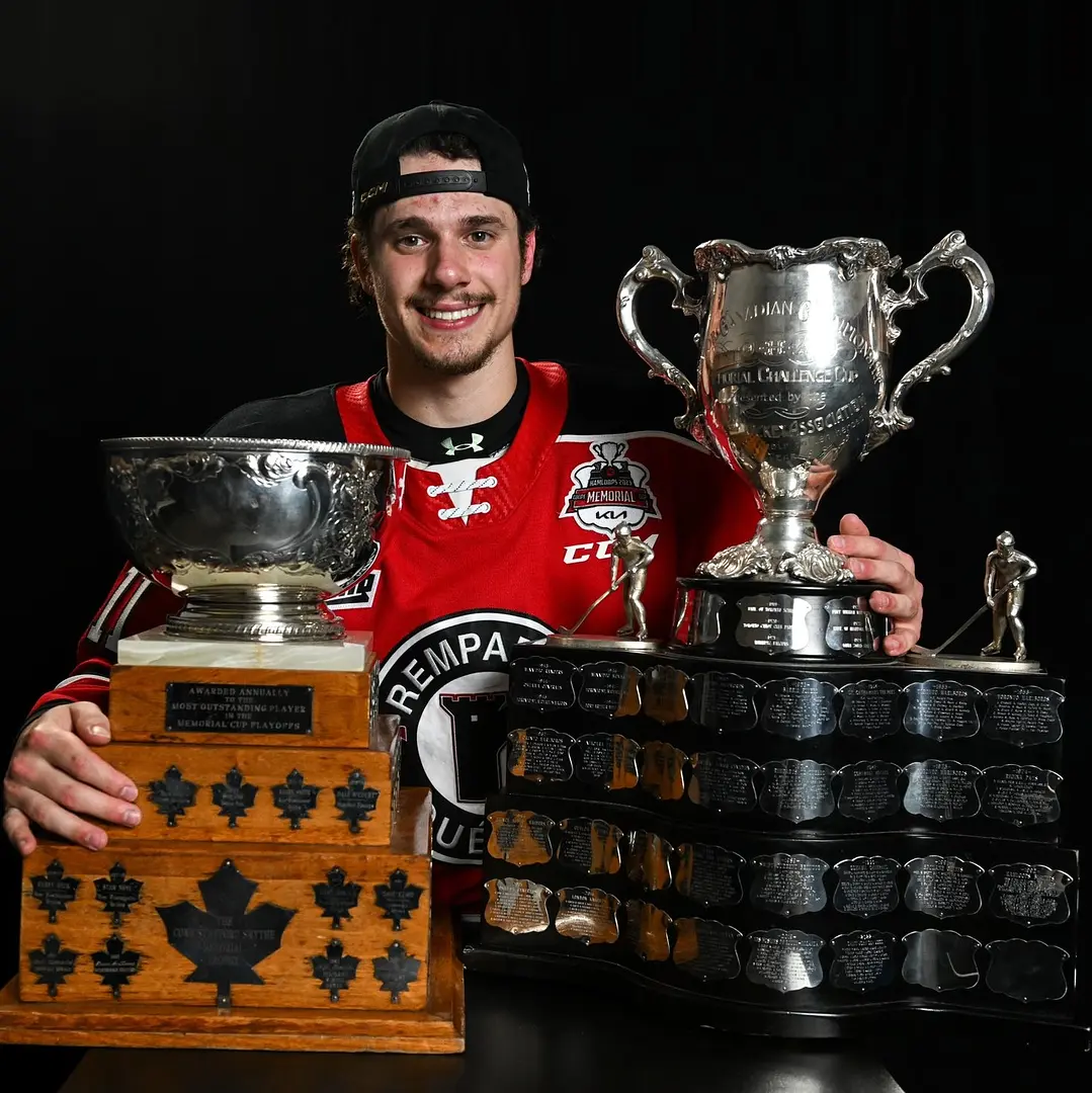James Malatesta - joueur le plus utile des séries LHJMQ et du tournoi de la Coupe Memorial 2023.