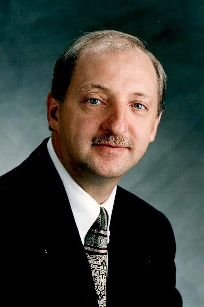 Raymond Bolduc - as general manager of the Harfangs and the Remparts, his record shows a winning percentage of .564, with 7 winning seasons out of 10; including four division championships, two Jean-Rougeau trophies as regular season champion and a League final. He will have had under his leadership with Beauport and Quebec 22 future players of at least one game in the NHL.