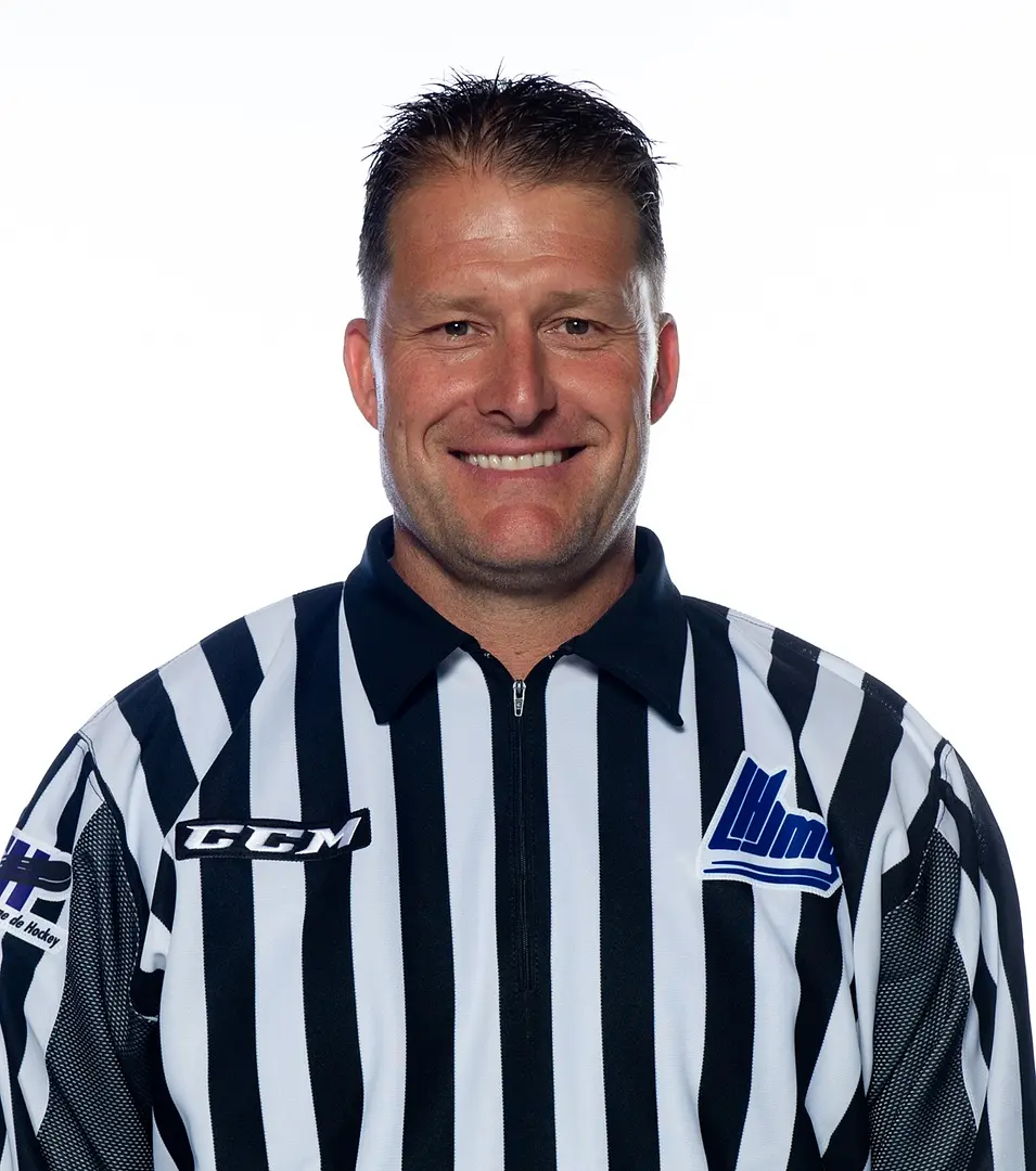 Sylvain Losier - en 2025, à 54 ans, il est toujours actif sur les patinoires de la LHJMQ.