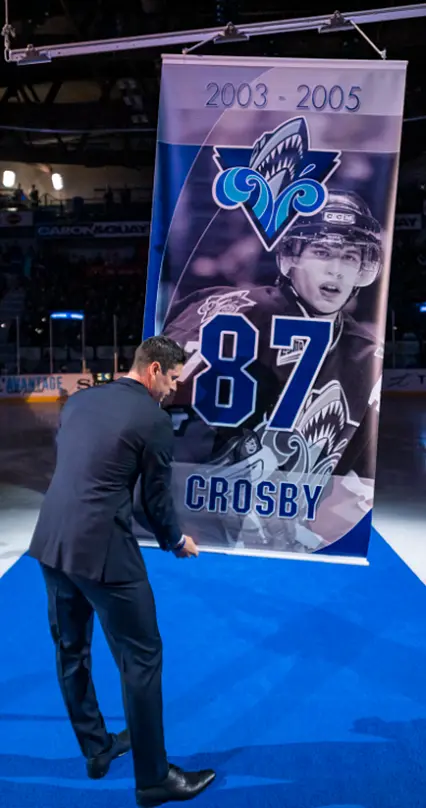 27 septembre 2019 - Cérémonies du retrait du chandail #87 de Sidney Crosby par l’Océanic, et du même coup le même jour par la LHJMQ via son commissaire Gilles Courteau.