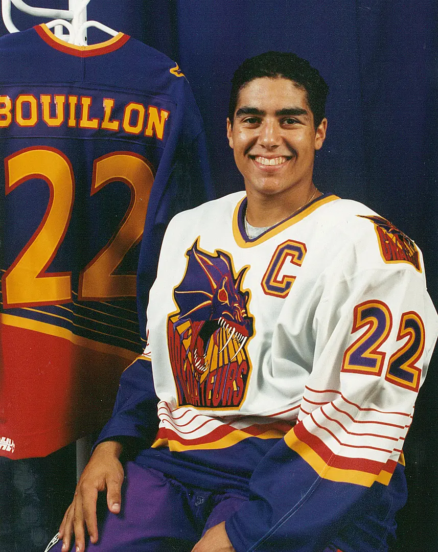 When Francis Bouillon fetched the Memorial Cup as captain, it was the first time in 25 years that a Quebec team had received the trophy. The drought had lasted since 1971 for Quebec teams, the year of the victory of the Québec Remparts and their great leader, Guy Lafleur.