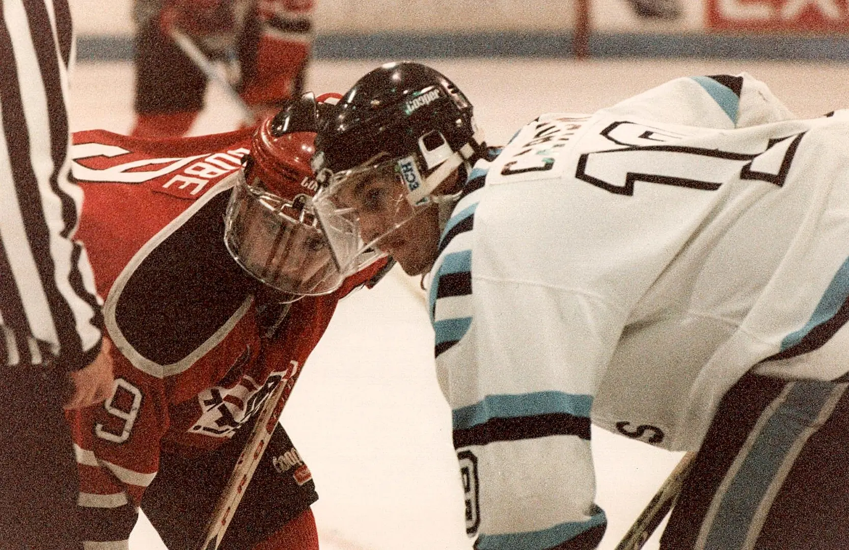 Yanick Dubé (Laval | Titan) - 141 points en 64 parties, premier pointeur de la LHJMQ en 1993-94.