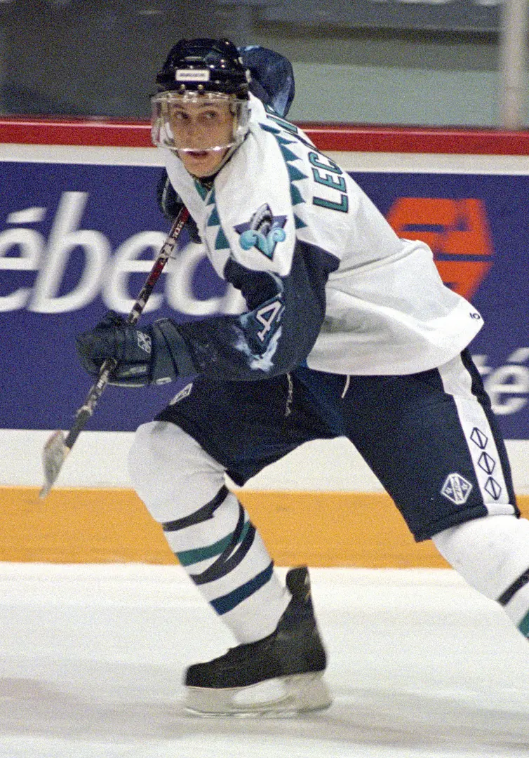 Vincent Lecavalier (Center, 6'03, 182 pounds) - He was selected 4th overall in the 1996 QMJHL draft. Two years later, he would be selected first overall in the NHL by the Tampa Bay Lightning.