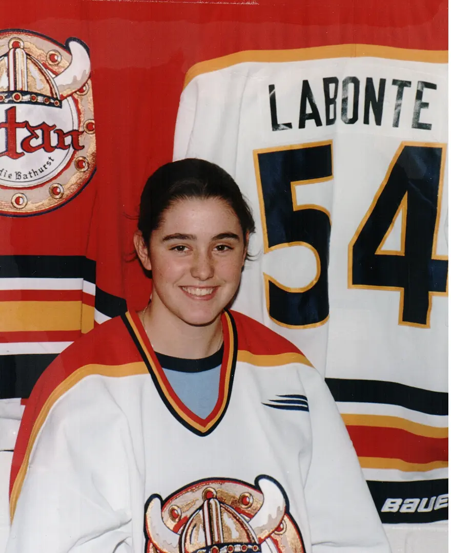 Charline Labonté (Acadie-Bathurst | 1999-2000) - Elle sera la seule gardienne de but à avoir passé une saison complète dans un club de la LHJMQ. Elle a gardé les filets dans 26 des 68 parties lors desquelles elle a revêtu l'uniforme du Titan (5,22 | ,841).