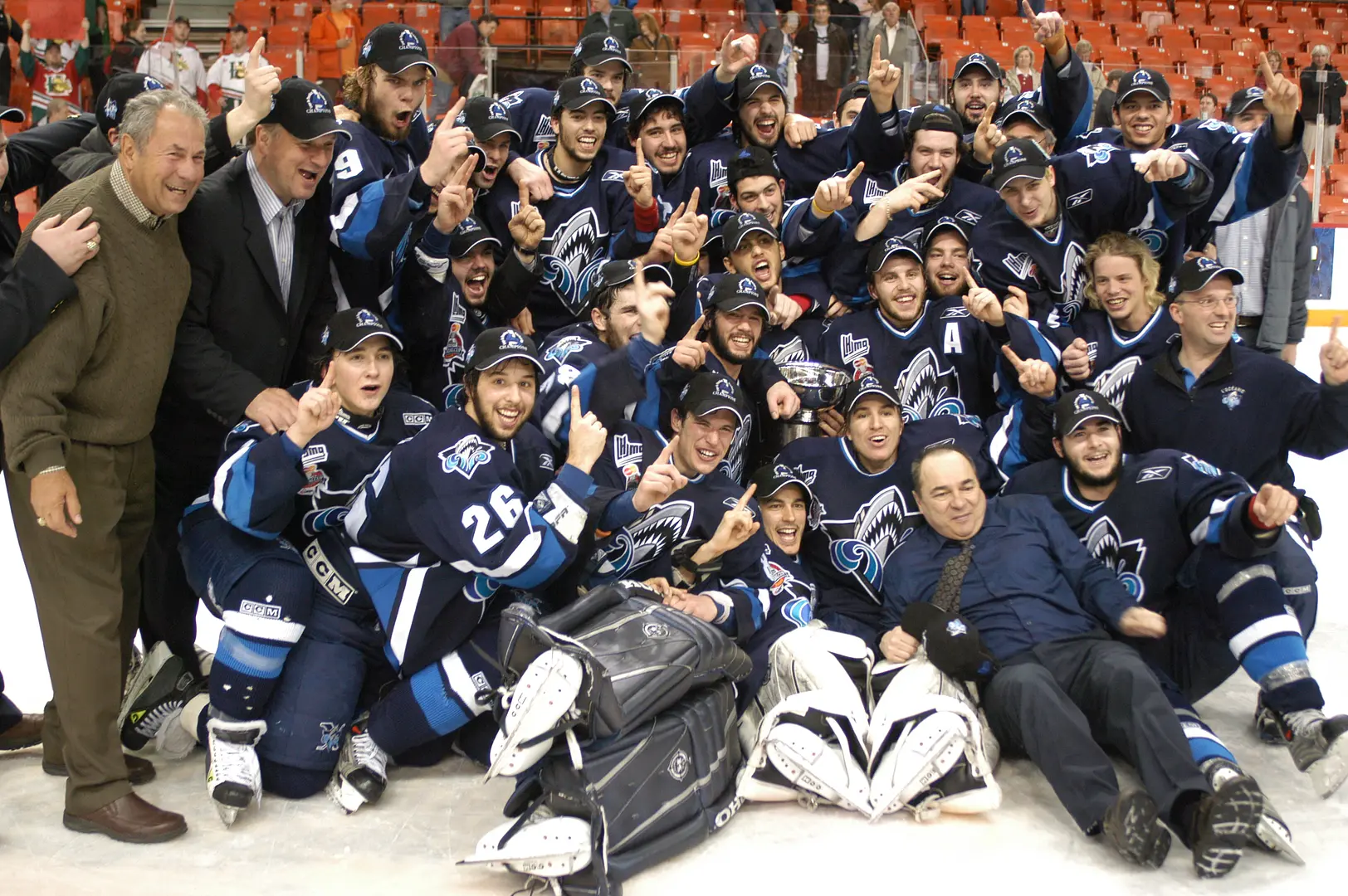 The Oceanic celebrates a 2nd QMJHL playoff championship, after sweeping the Halifax Mooseheads in 4 straight games. Rimouski will win the President Cup again later in 2015.