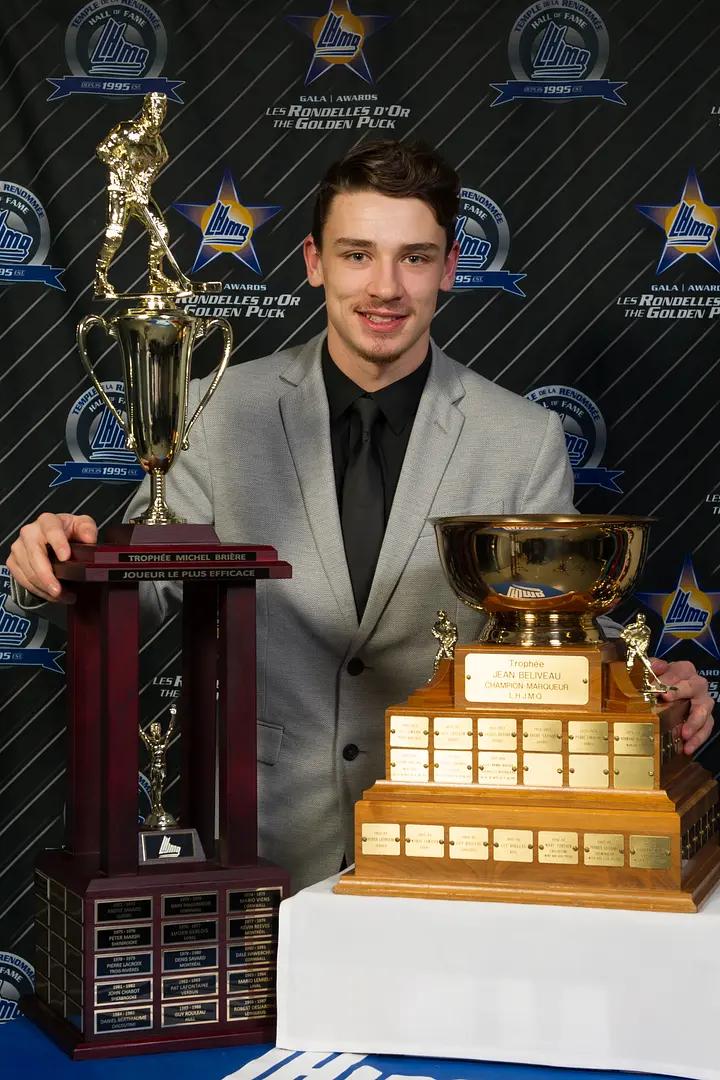 In the QMJHL at the end of the 2017-18 campaign, it was Alex-Barré-Boulet who left with the most important trophies at the annual Golden Puck Gala: the Michel-Brière Trophy, as well as the League's scoring champion trophy with his 116 points.