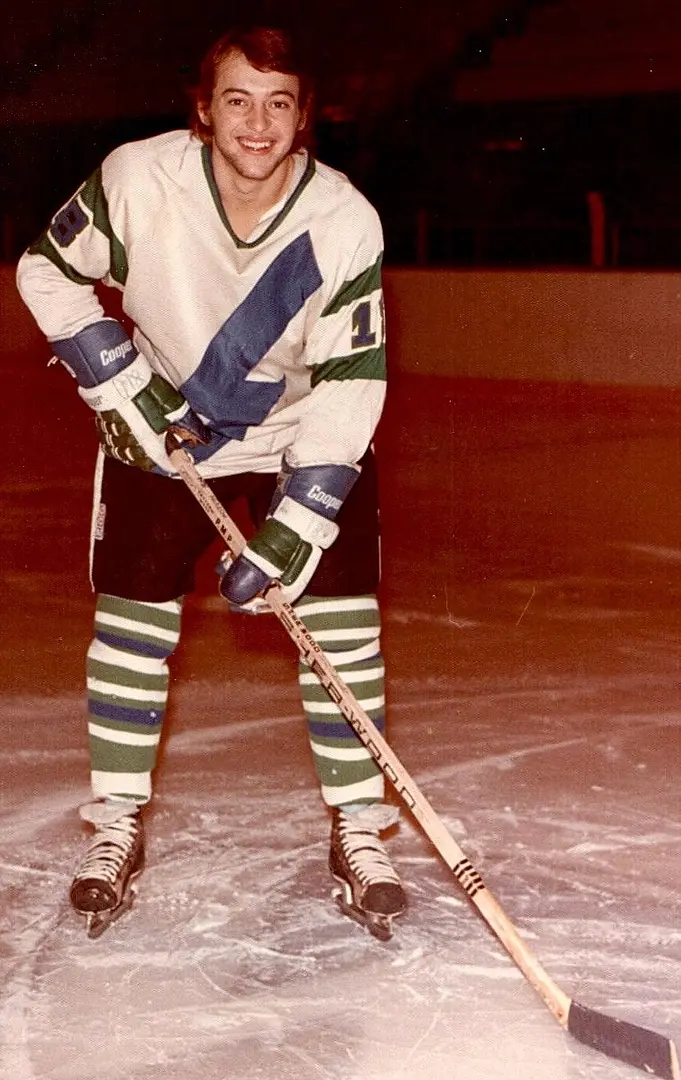 Sylvain Locas (Chicoutimi | 1974=>1977) - 388 of his 545 points were recorded in the Saguenéens jersey, before being traded to Sherbrooke in the fall of 1977. In 2002, Sylvain Locas was admitted to the QMJHL Hall of Fame, the same day as his brother Jacques Jr Locas.