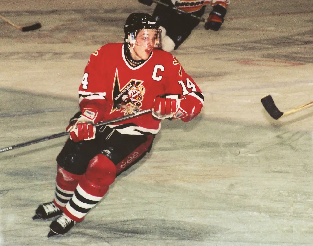 Daniel Brière (1994-95) - sa saison recrue de 123 points, incluant 51 buts et 72 passes... trois records qui ne sont pas près d'être battus!