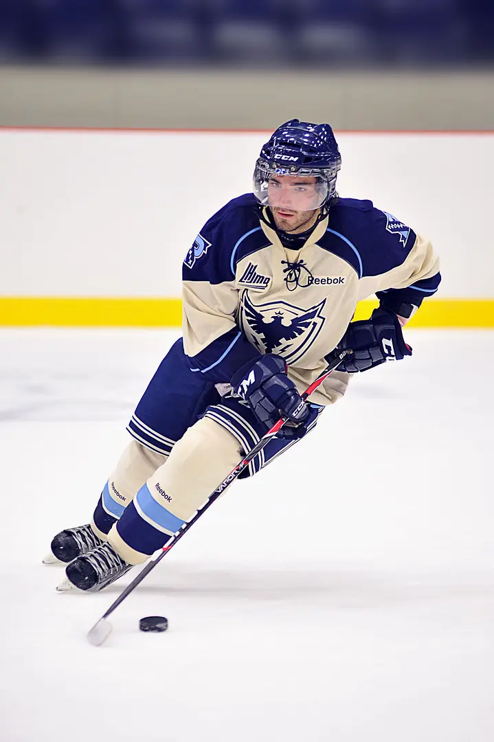 Alexandre Comtois (Sherbrooke | 2012-13) - à 20 ans, fort respecté, il fut capitaine de l'équipe du Phoenix lors de la toute 1ère saison de l'organisation. Il amassera 62 points en 68 parties, au 1er rang des pointeurs du club.