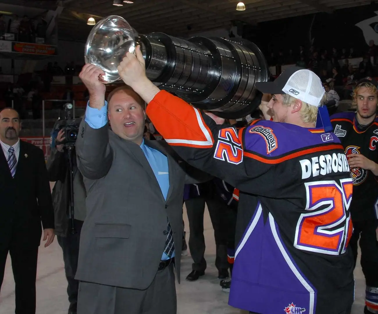 Benoit Groulx - il a remporté à lui seul comme entraîneur-chef, 3 des 7 Coupes du Président de l'équipe: celles de 2003, 2004, 2008!