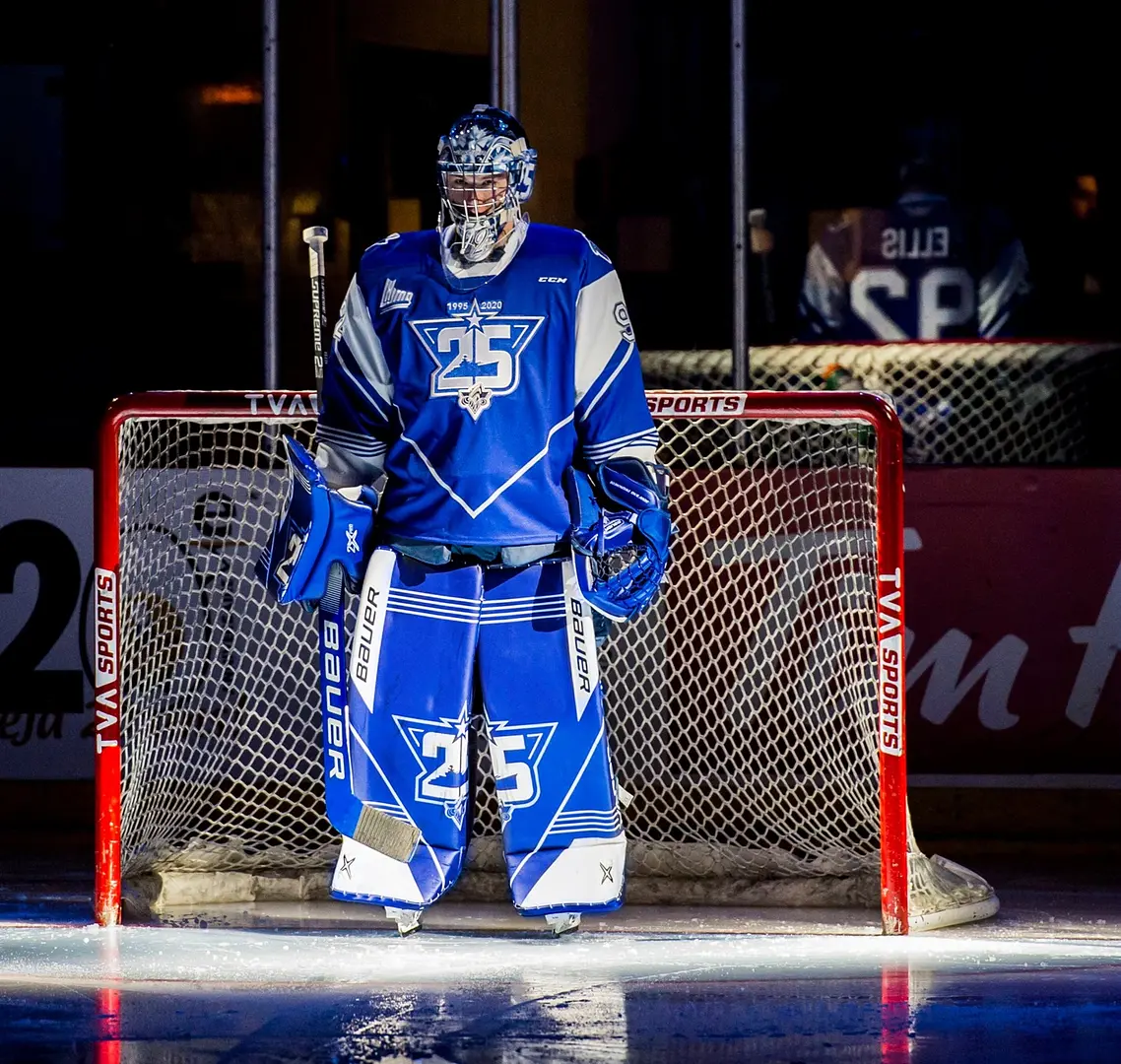 Colten Ellis (2017=>2020 | Rimouski), dans l'uniforme de l'Océanic, sa moyenne de buts alloués fut la meilleure de l'histoire de l'équipe à 2,41. Il devance en fait William Lacelle (2,58), Jean-Christophe Blanchard (2,66) et Philippe Desrosiers (2,74).
