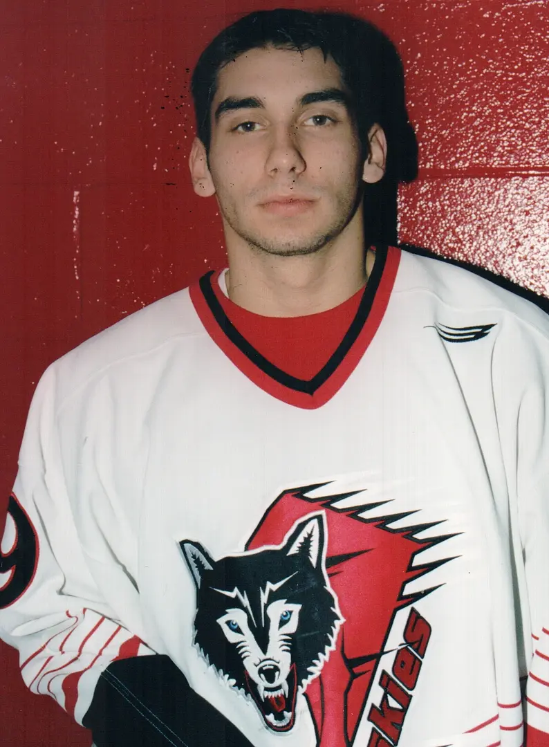 James Desmarais - un marchand de vitesse ! Ses 135 points en une saison (1998-99), c'est le 2e meilleur rendement de l'histoire du club à Rouyn-Noranda, derrière les 167 de Mike Ribeiro (1998-99).