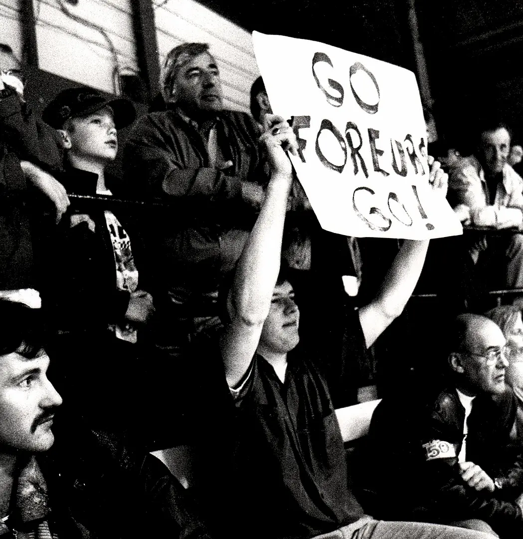 1996-97 - A record for a season at the box office: no less than 2,424 spectators average per game.