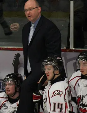 André Tourigny (2002=>2013) - 11 saisons avec les Huskies: 337 victoires en 693 parties de saison régulière, deux records de franchise.